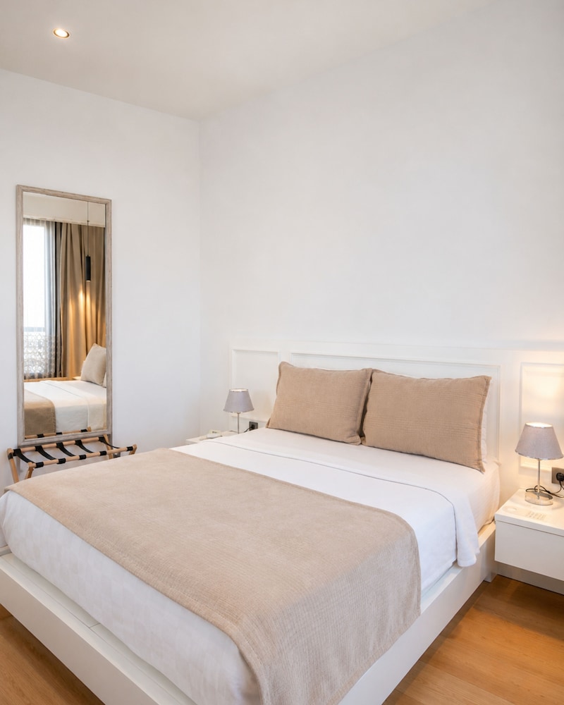 Cunda Eye +16 Adult Only 16/50