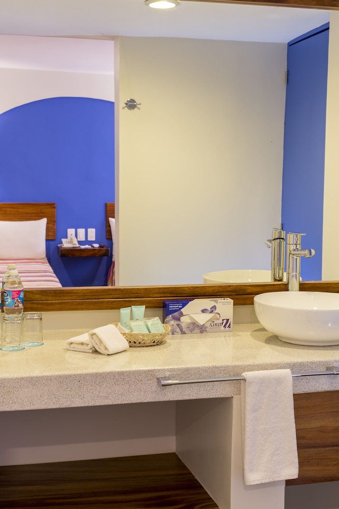 Hotel Suites Villasol 84/101