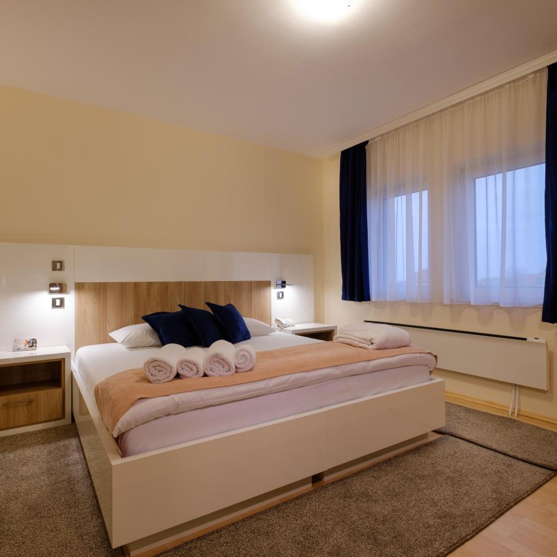 Airport Garni Hotel Belgrade 18/58