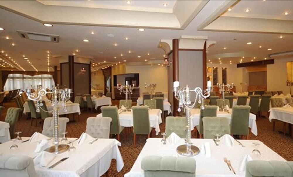 Akol Hotel 37/50