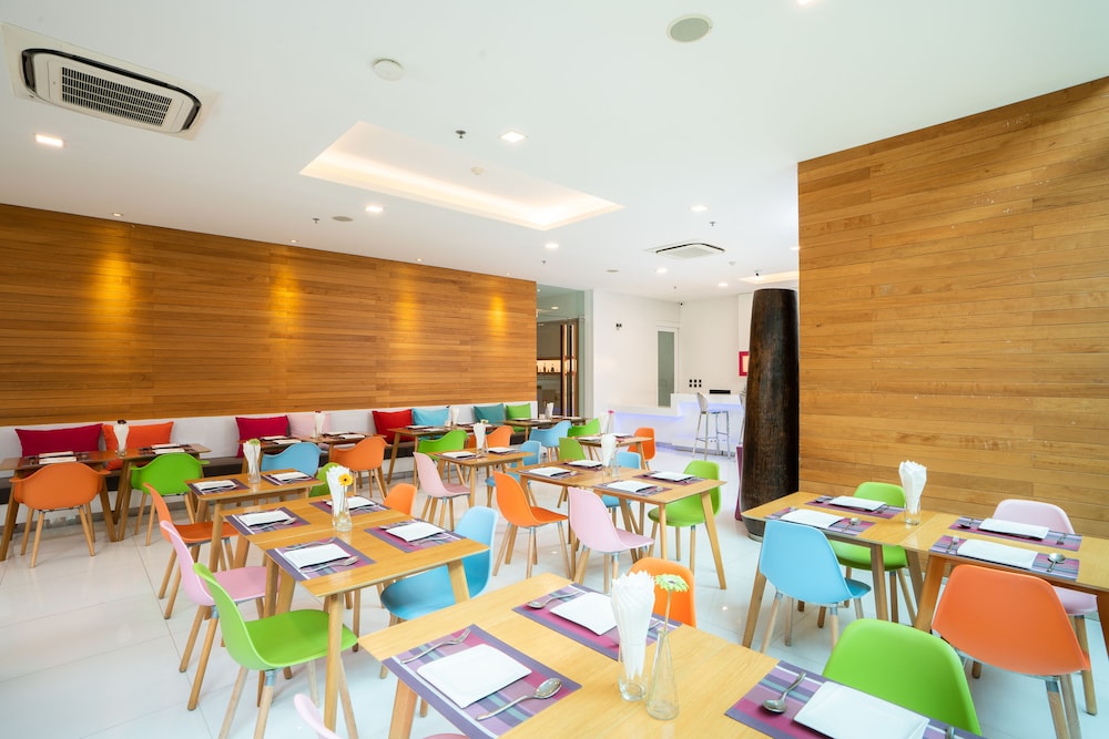 Seven Zea Chic Hotel 38/50