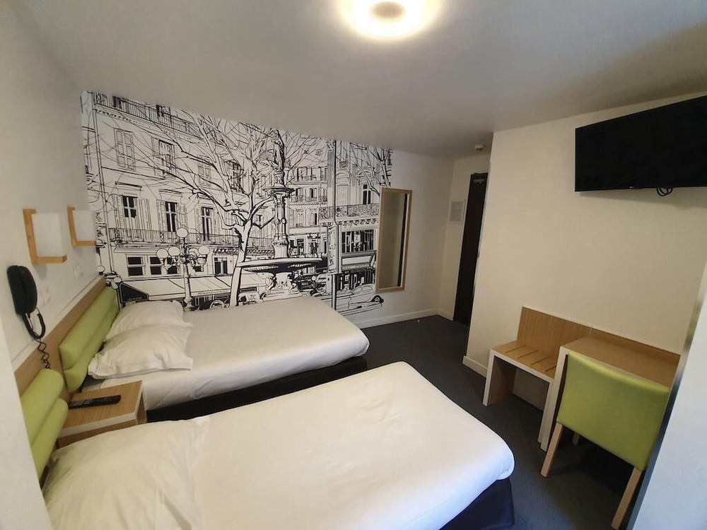 HOTEL DE LA HERSE D'OR 23/67