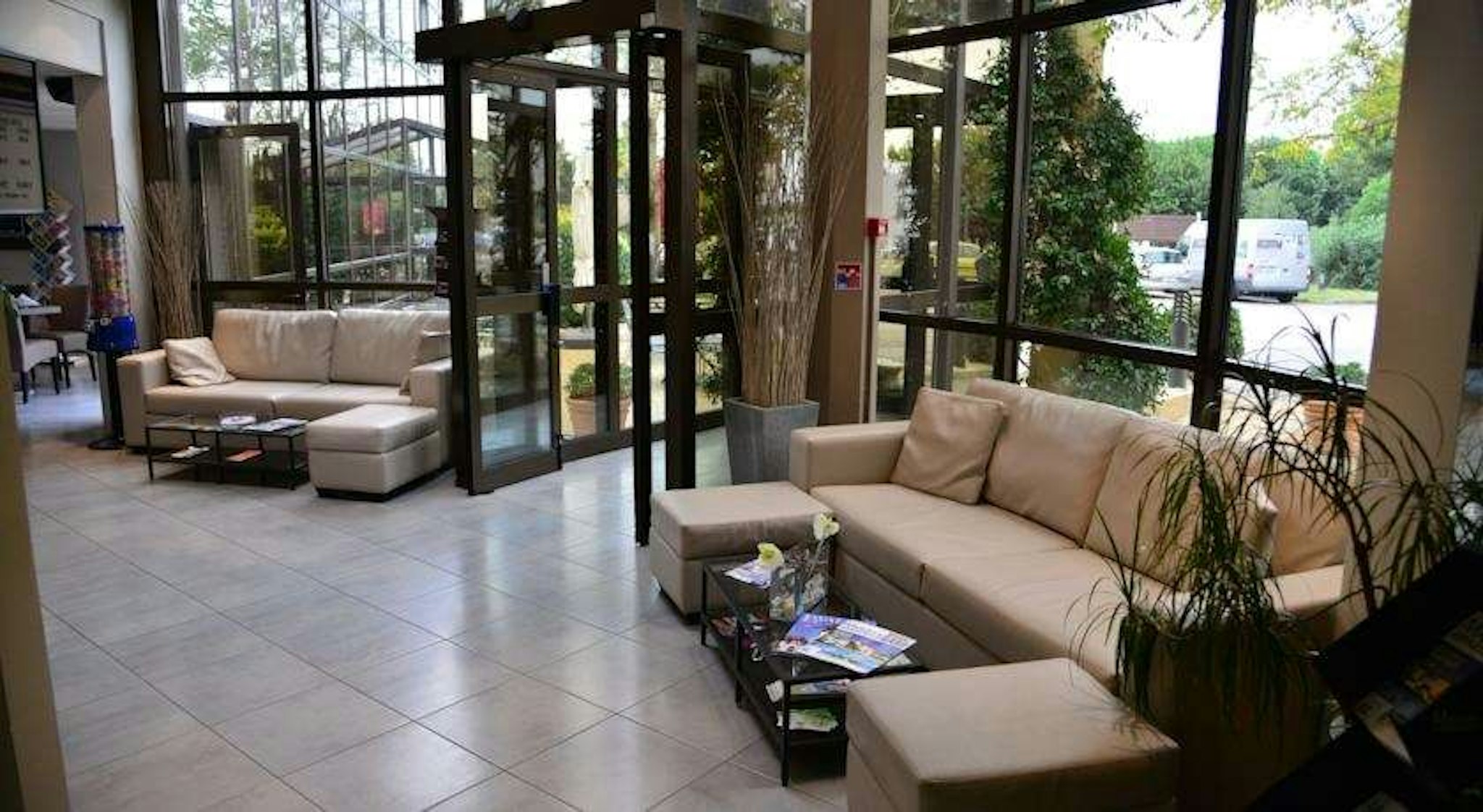 Aeroport Hotel - Parc Expo 8/15