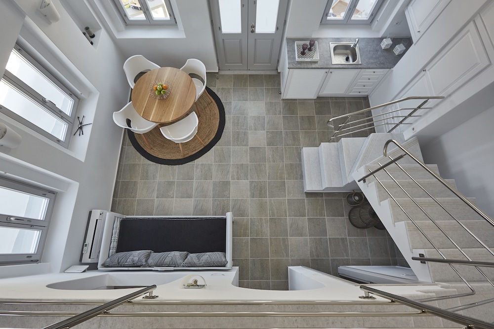 Aroma Suites 45/65