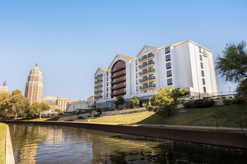 Hyatt Place San Antonio Riverwalk 53/60