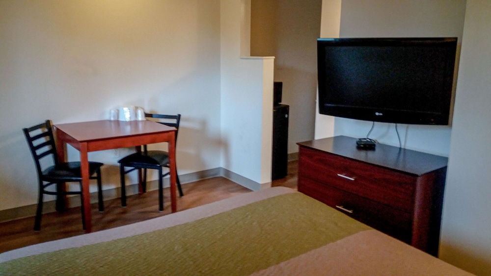 Motel6 Greensboro, NC - I-40 29/37