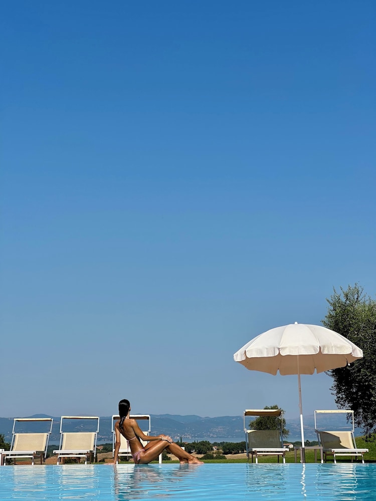 LOCANDA POGGIOLEONE 68/71