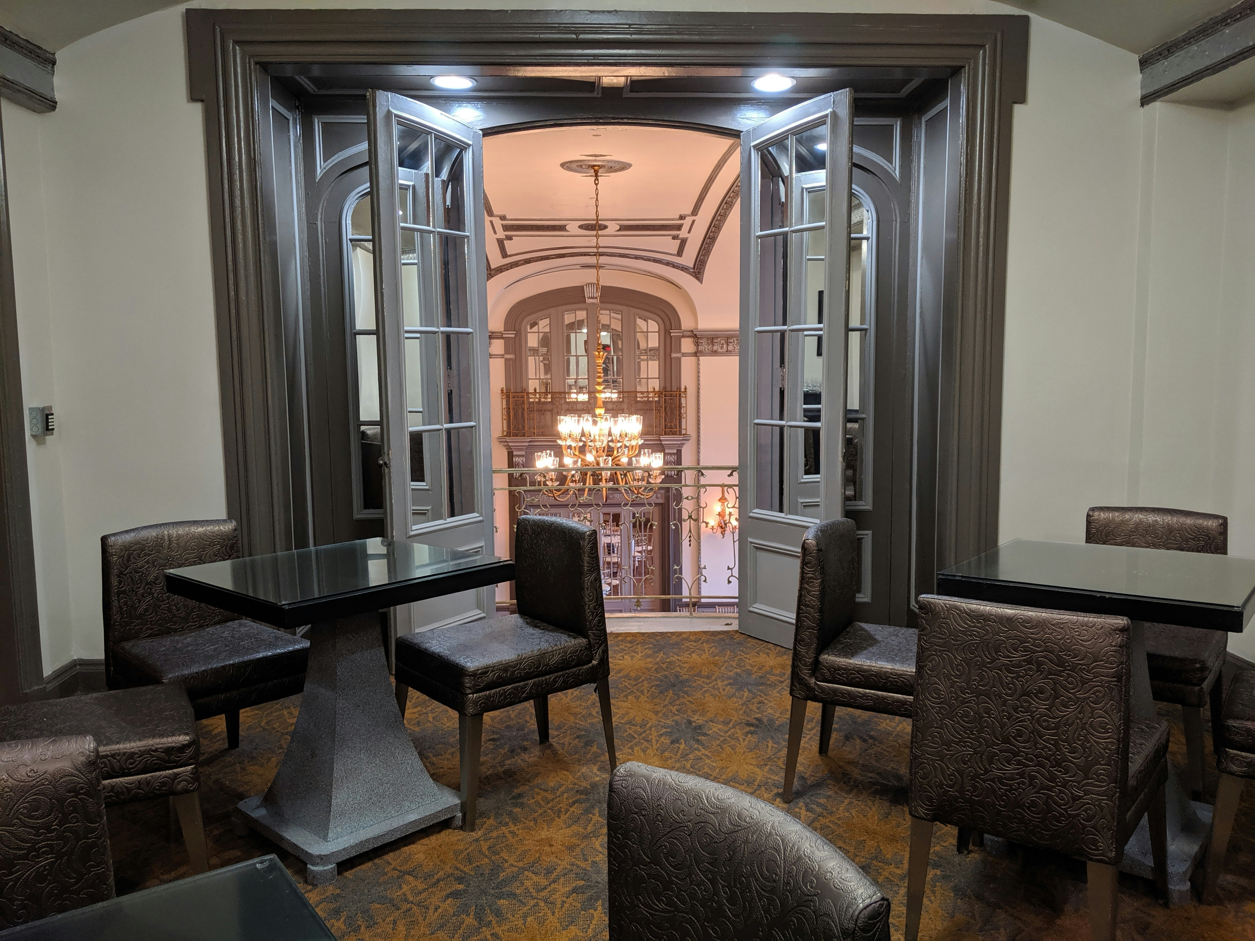 The Tudor Arms Hotel Cleveland - a DoubleTree by Hilton 5/17