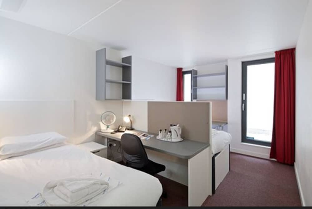 Princes Gardens Campus Accommodation 18/49