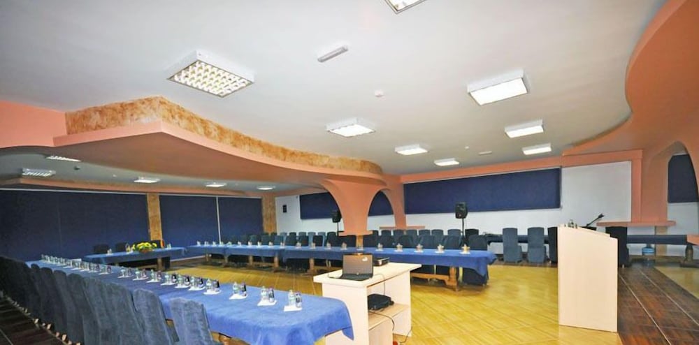 Bm International Hotel 31/38