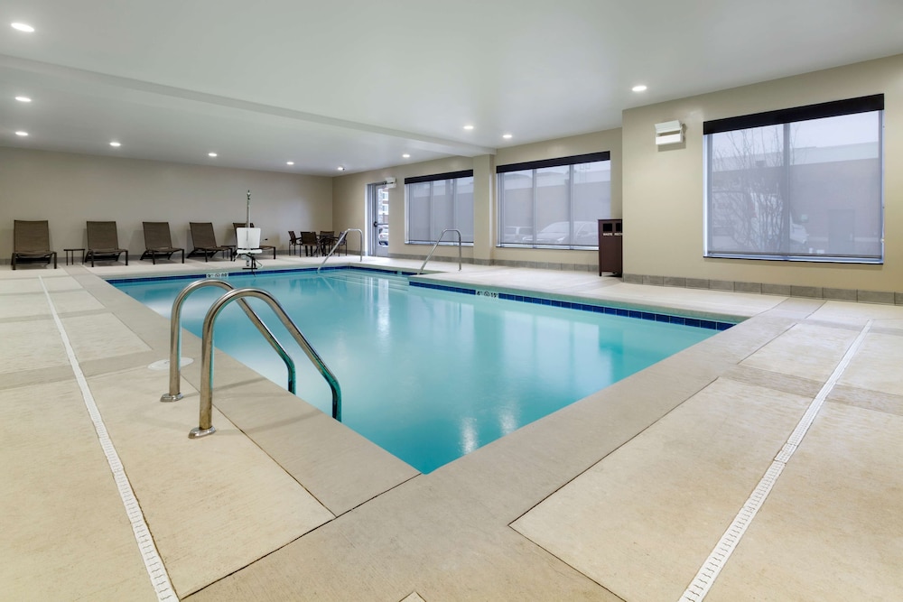 Hyatt Place Blacksburg / University 46/56
