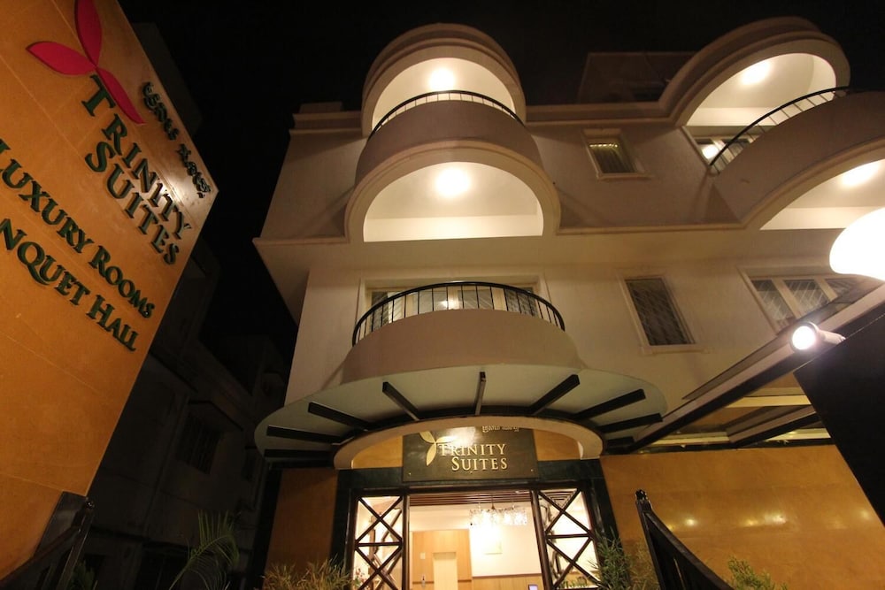 TRINITY SUITES photo3