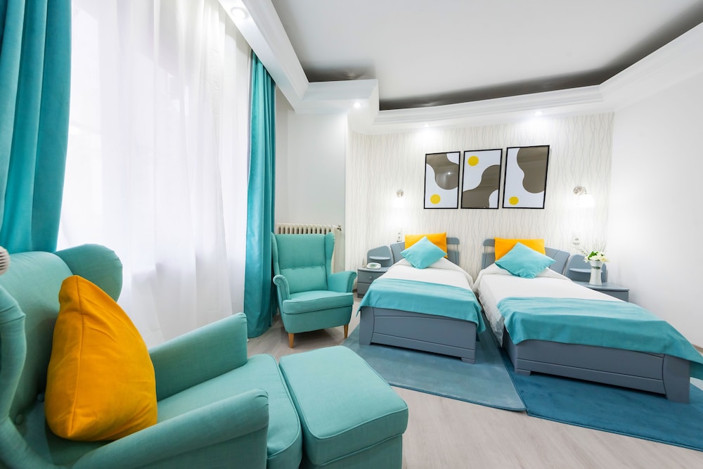 Relax Comfort Suites 6/50