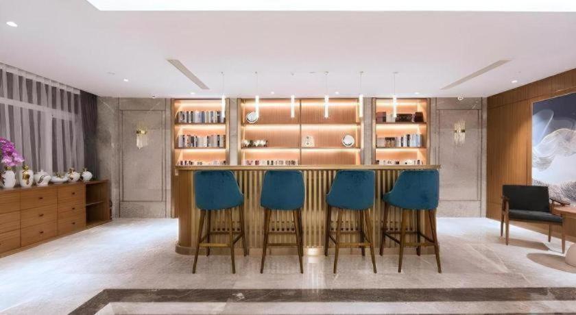 Yitel Collection Beijing Hepingli 48/54