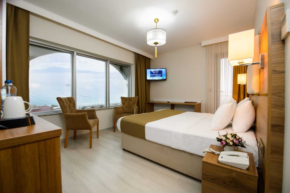 White House Hotel 22/58
