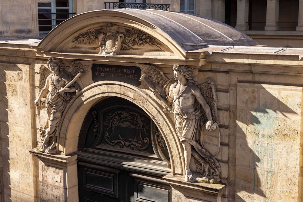 HOTEL SAINT PIERRE 39/50