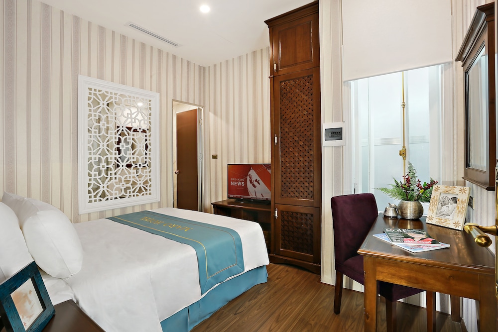 Maro Hotel 29/71