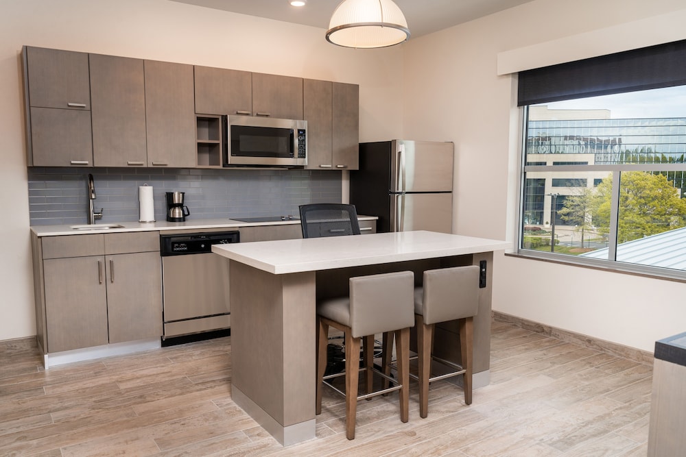 Hyatt House Nashville Airport 34/44