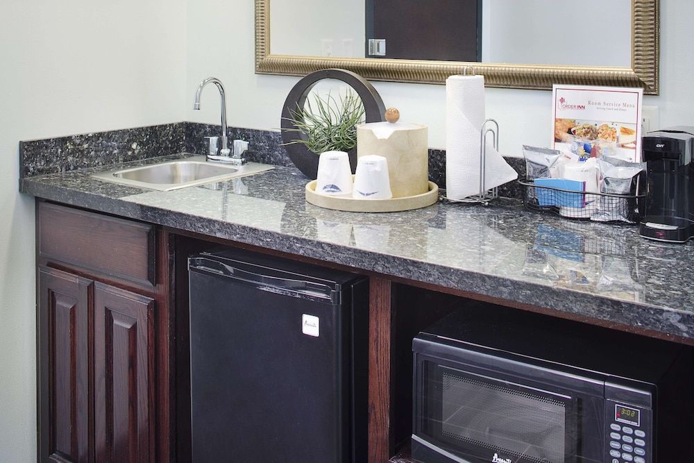Hampton Inn And Suites Dallas Lewisville Vista Ridge Mall 53/71