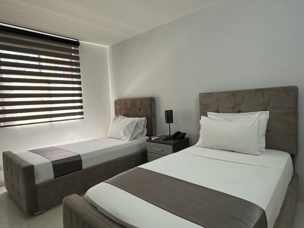 Hotel Roosevelt Plaza 17/55