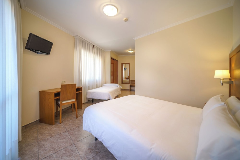 Hotel el Puente 25/55