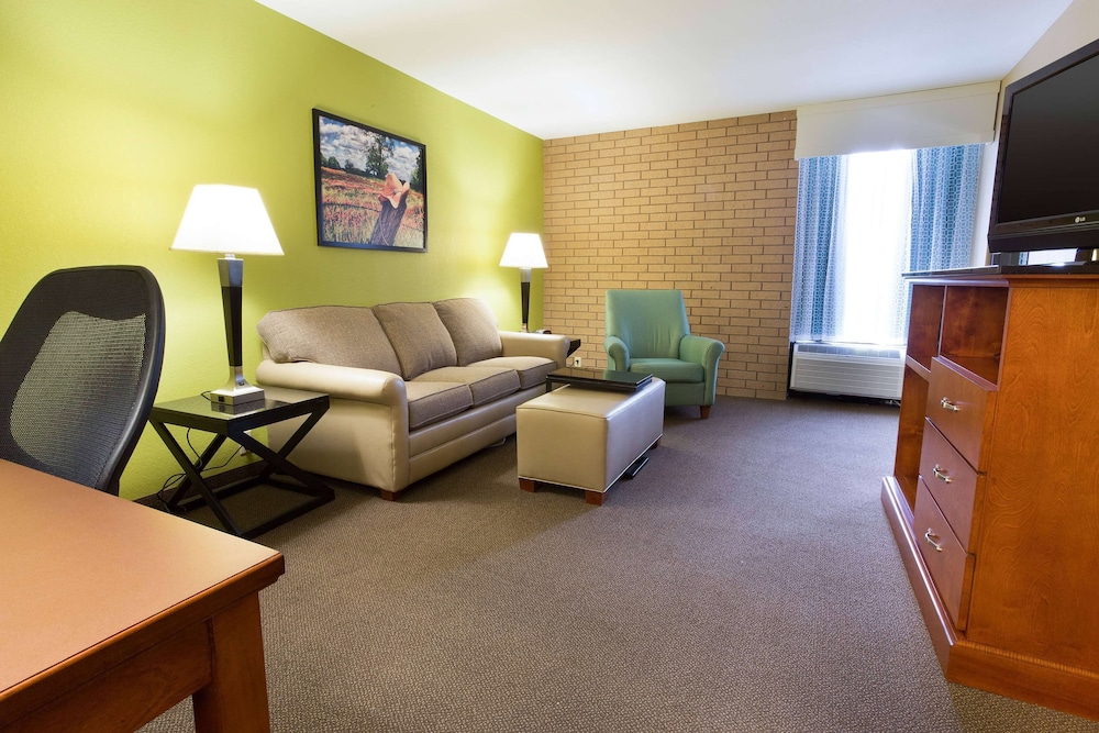Heritage Inn Suites Houston/Sugar Land, Trademark by Wyndham 35/49