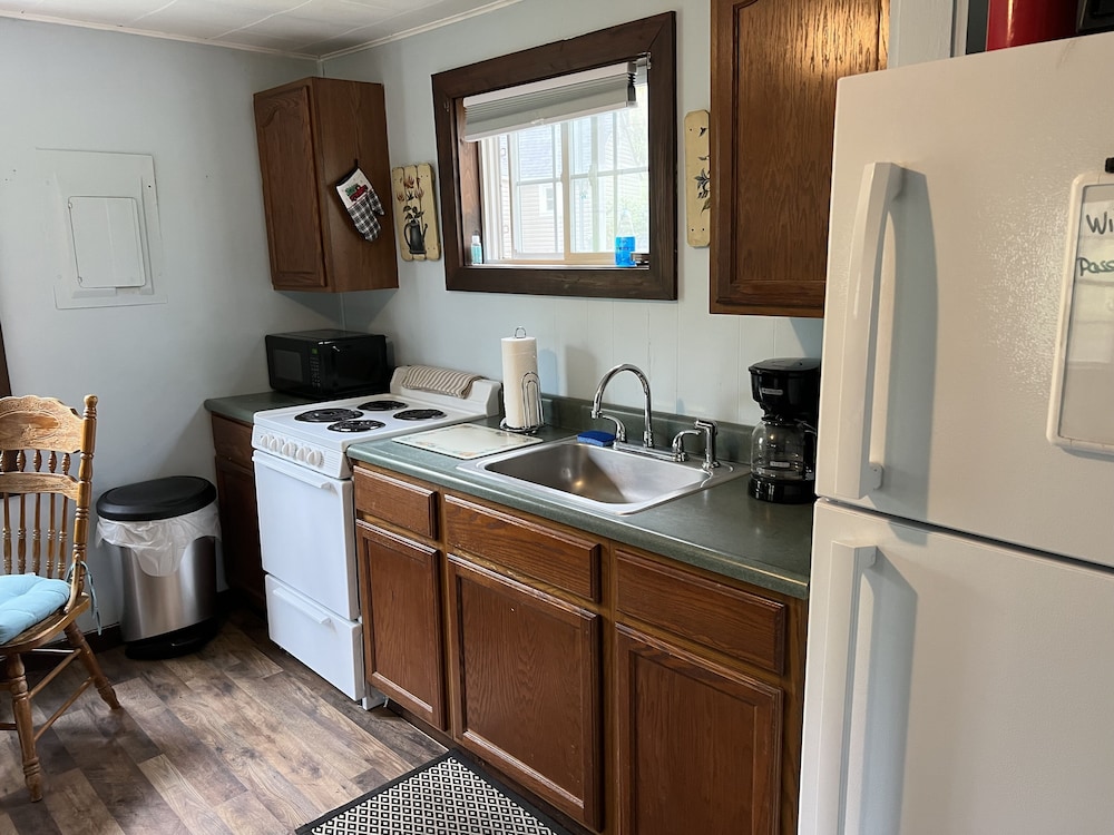 Echo Valley Cottages 50/50