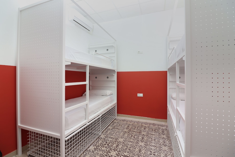 Feel Hostel City Center 20/62
