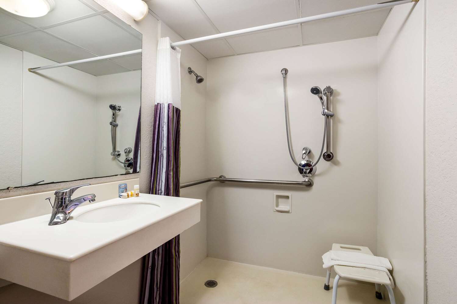 La Quinta Inn Tampa Airport Stadium Westshore 27/29