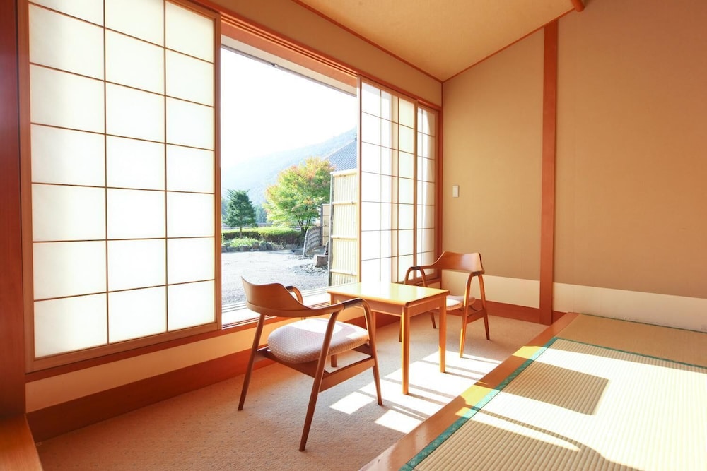 SHIMA GRAND HOTEL 11/43