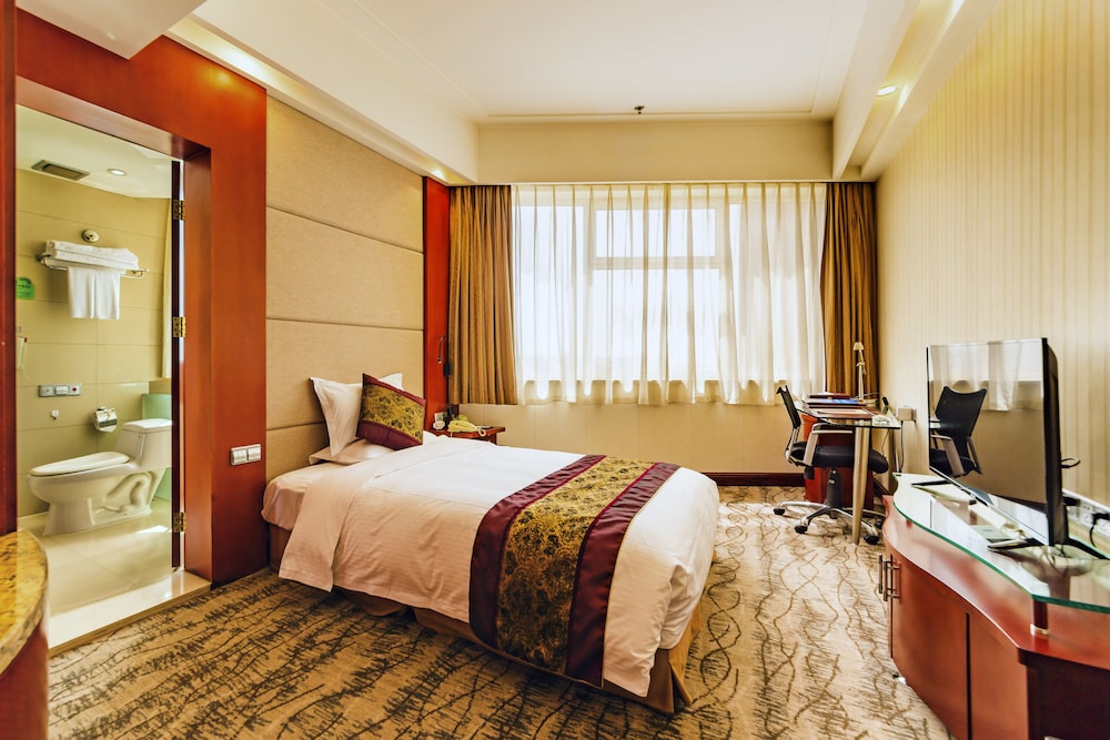 JUNYU GRAND HOTEL 18/33
