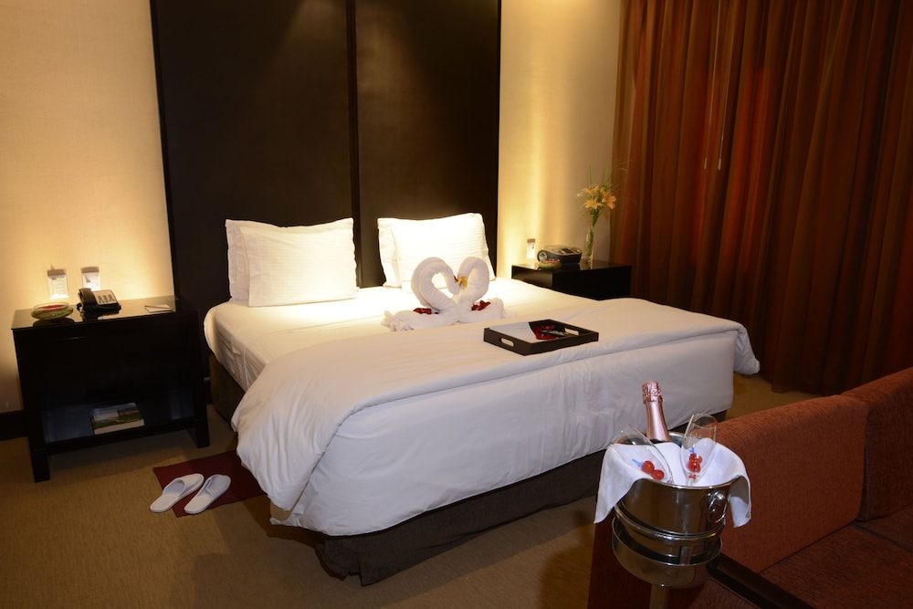 Superior, King Bed, Garden View, Garden Area