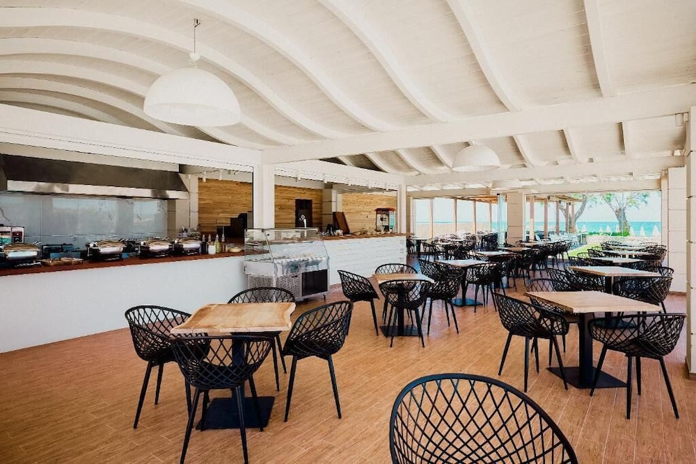 Malia Bay Beach Hotel And Bungalows 57/71