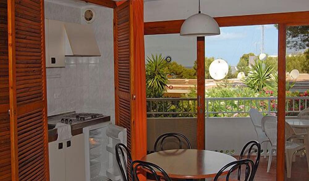 Apartamentos Del Rey 8/25