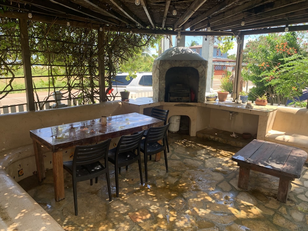 All Seasons Guest House 33/50