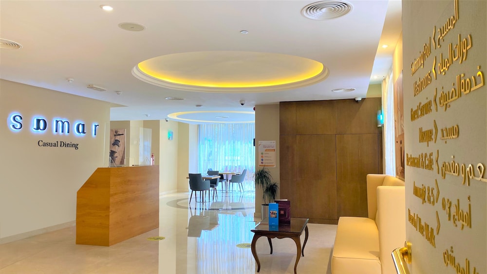 Lobby at Roda Amwaj Suites Jumeirah Beach Residence, DUBAI