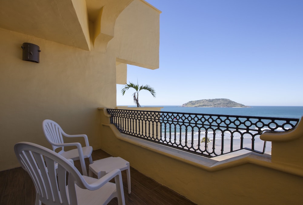 Royal Villas Resort Hotel 6/65