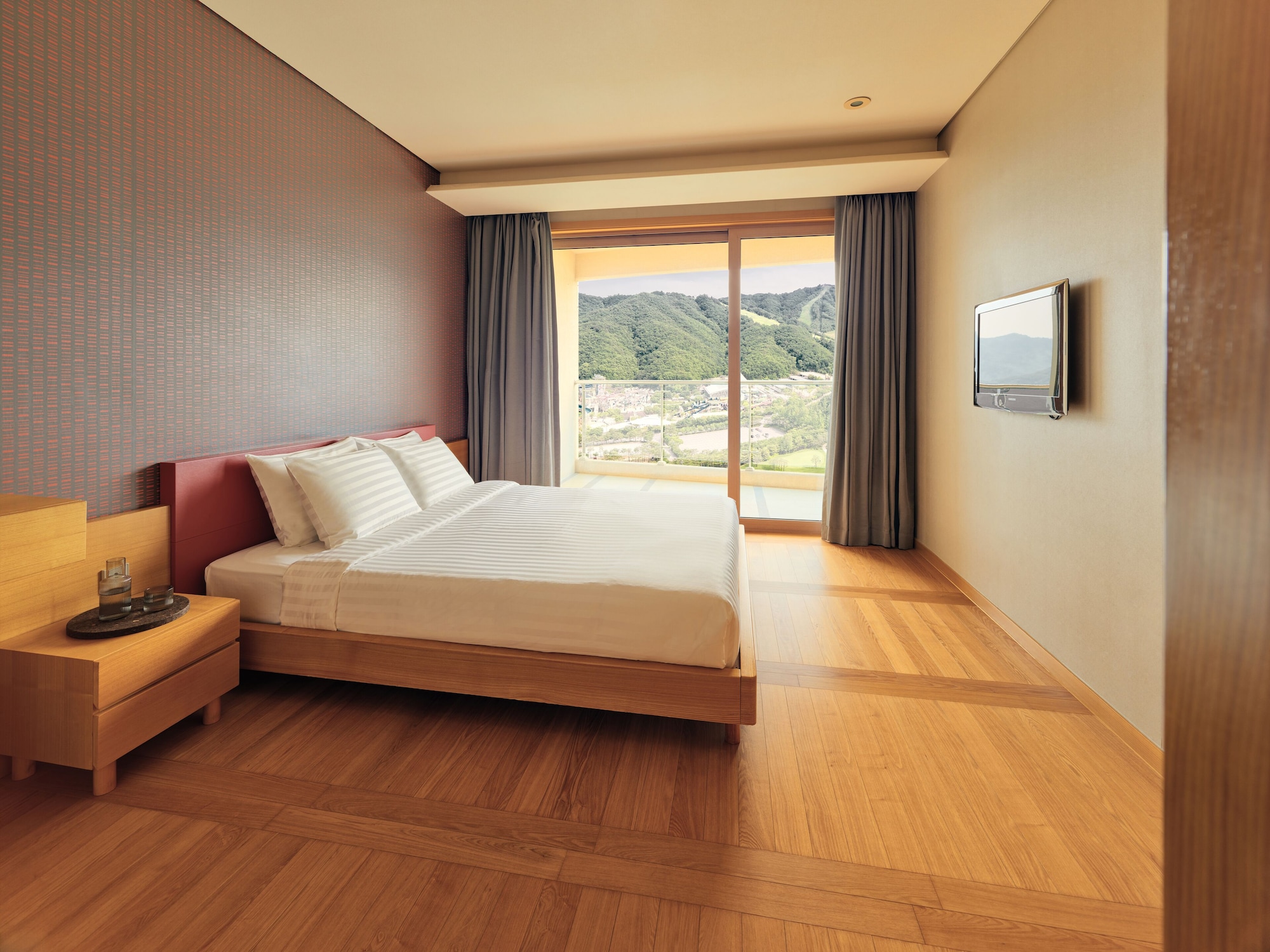 Silver, Suite, 3 Futon Beds, Park View