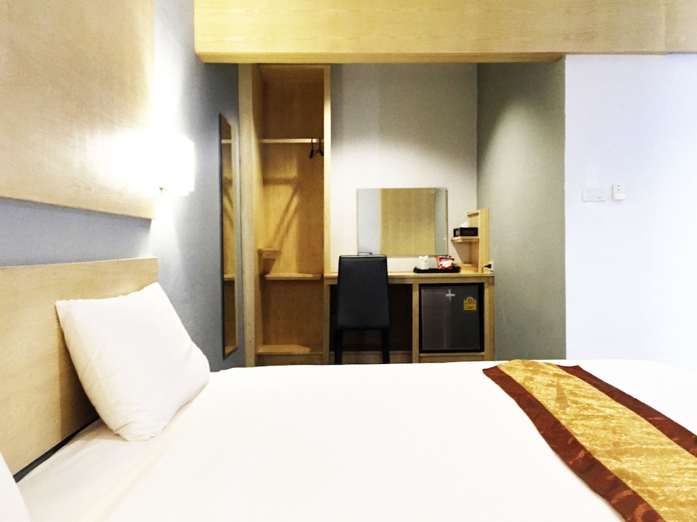 Nh Elegant Hotel 22/70