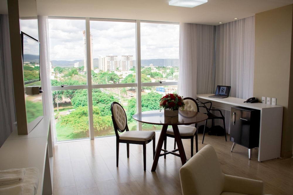 SELECT HOTEL 44/48