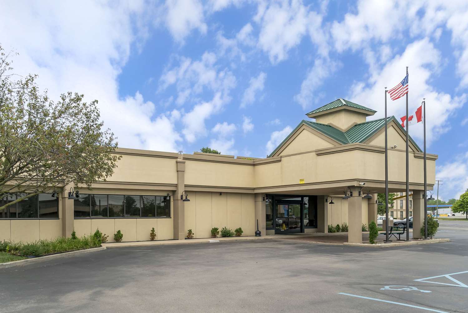Quality Inn & Suites Monroe 46/48