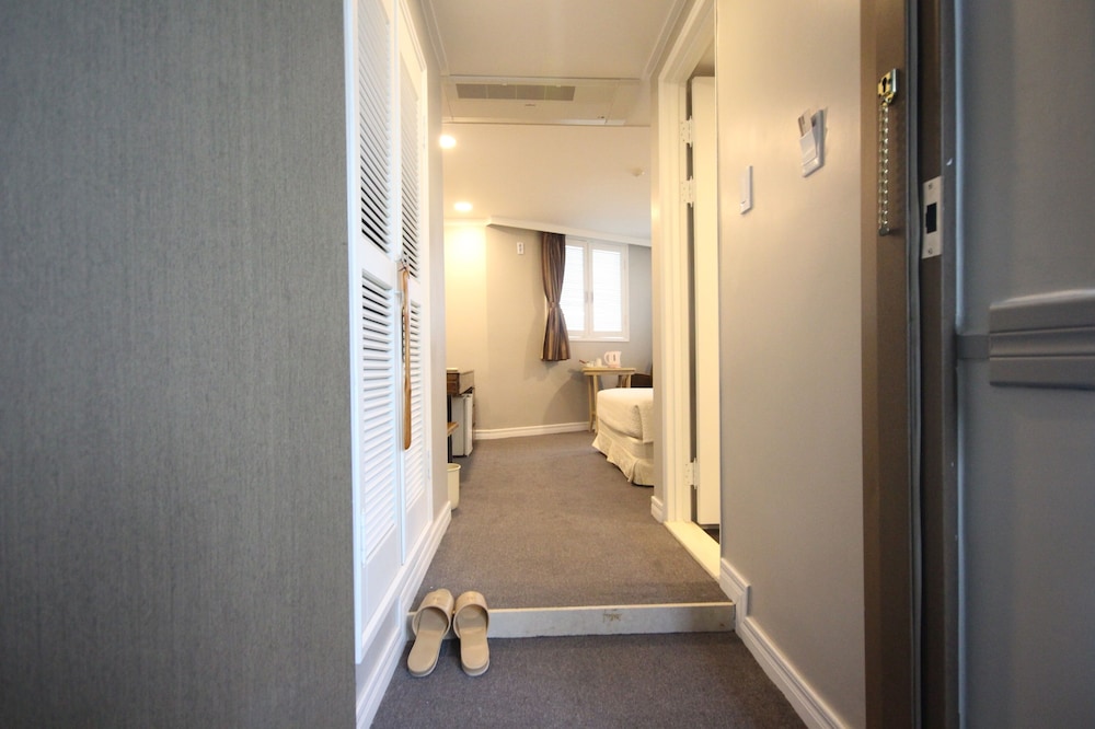Ocean View Hotel 16/46
