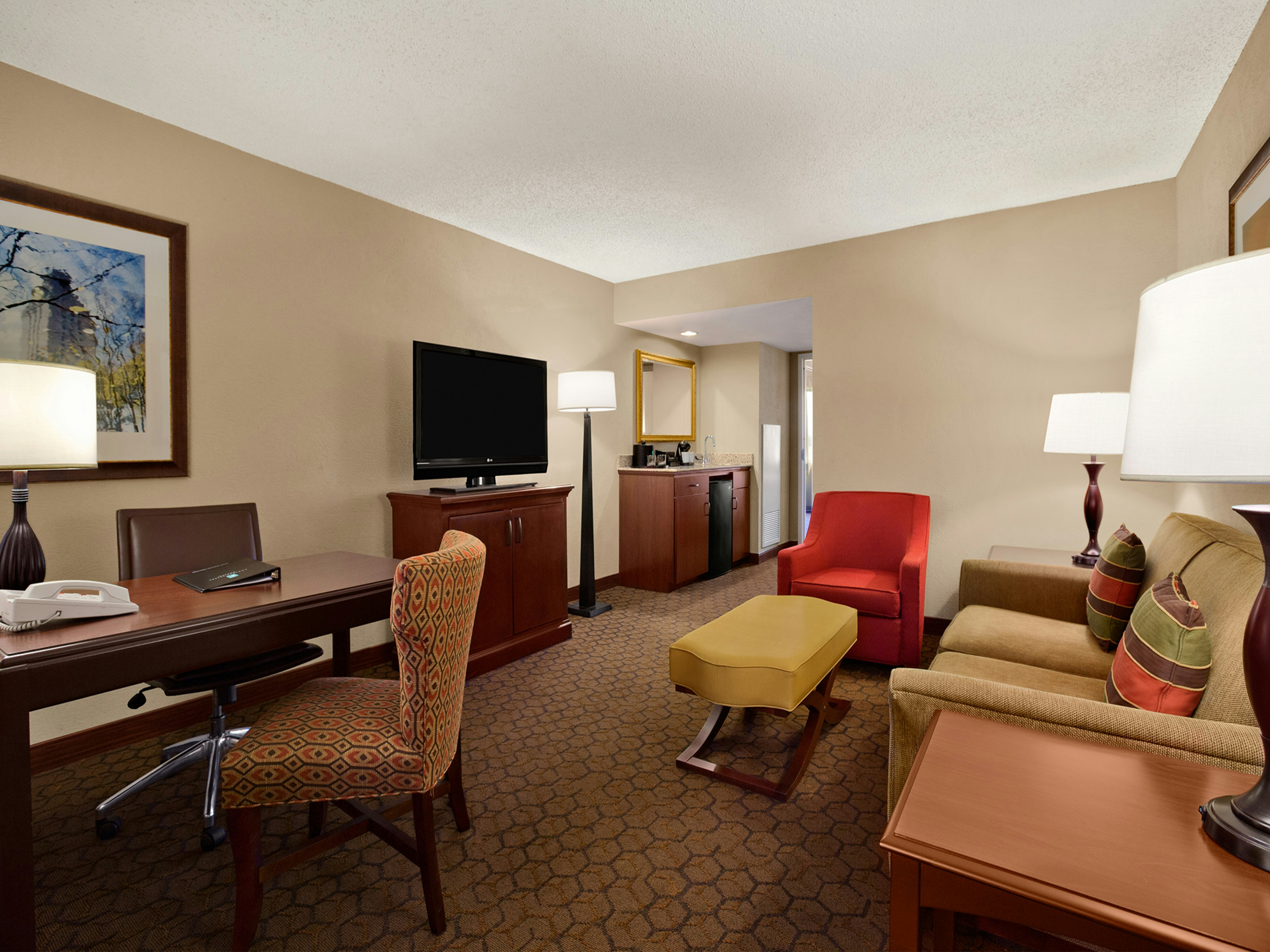 Embassy Suites By Hilton Austin Arboretum 18/19