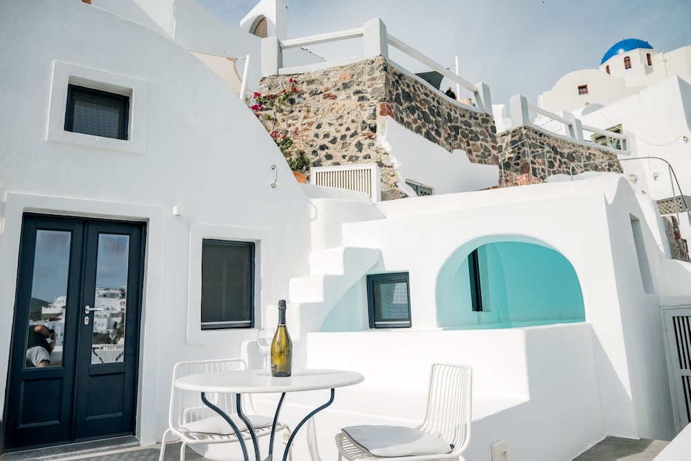 Chelidonia Luxury Suites - Adults Only 13/50