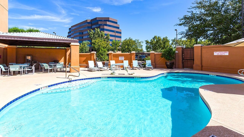 Hyatt Place Phoenix North 42/68