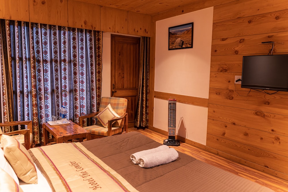 Oyo Premium Log Huts 24/34