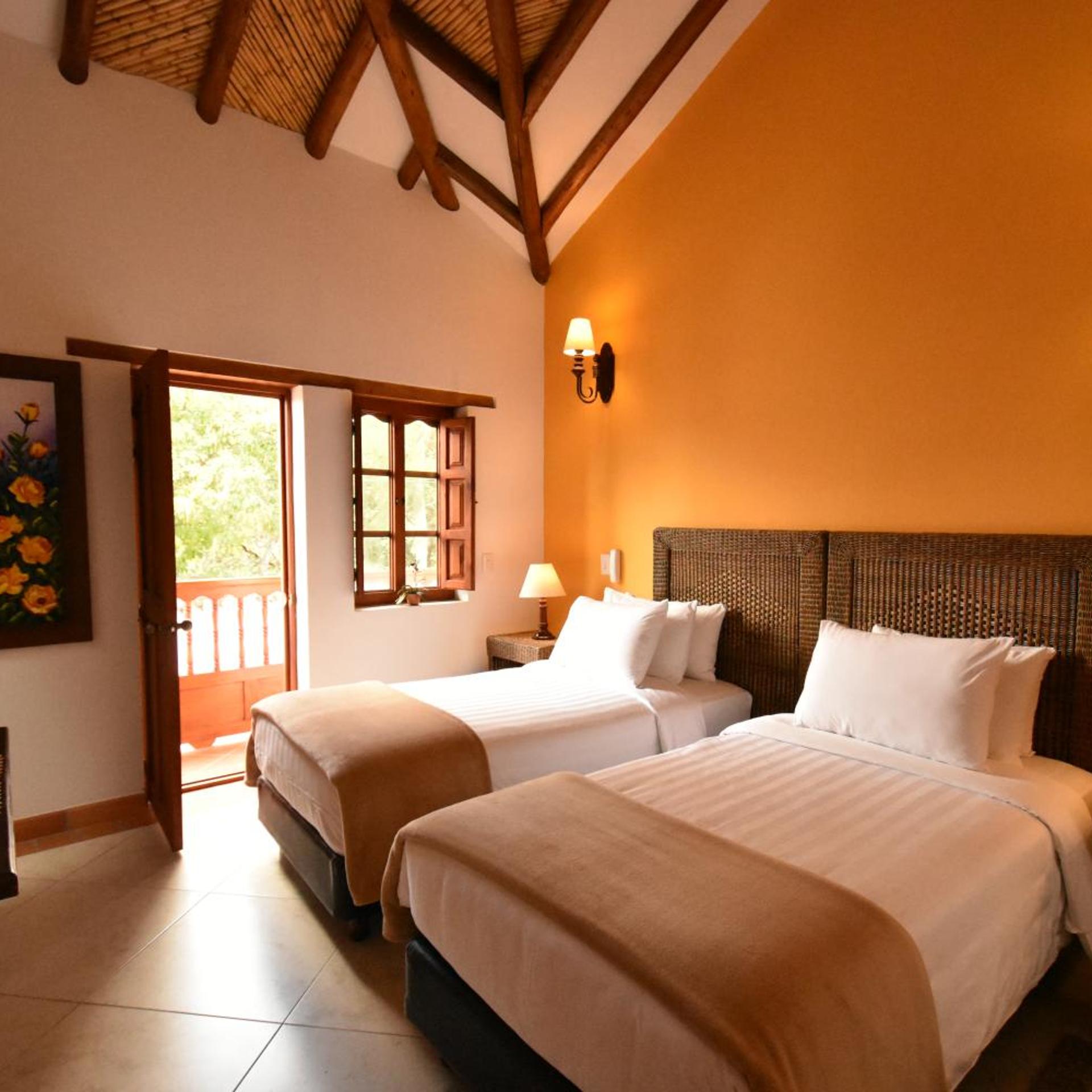 Hotel Campanario Real 10/50