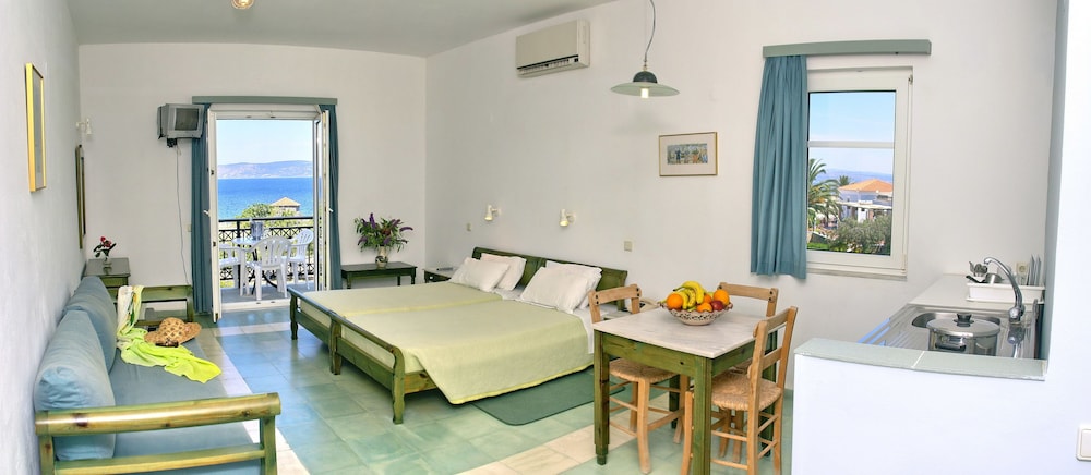 Panselinos Hotel 8/36