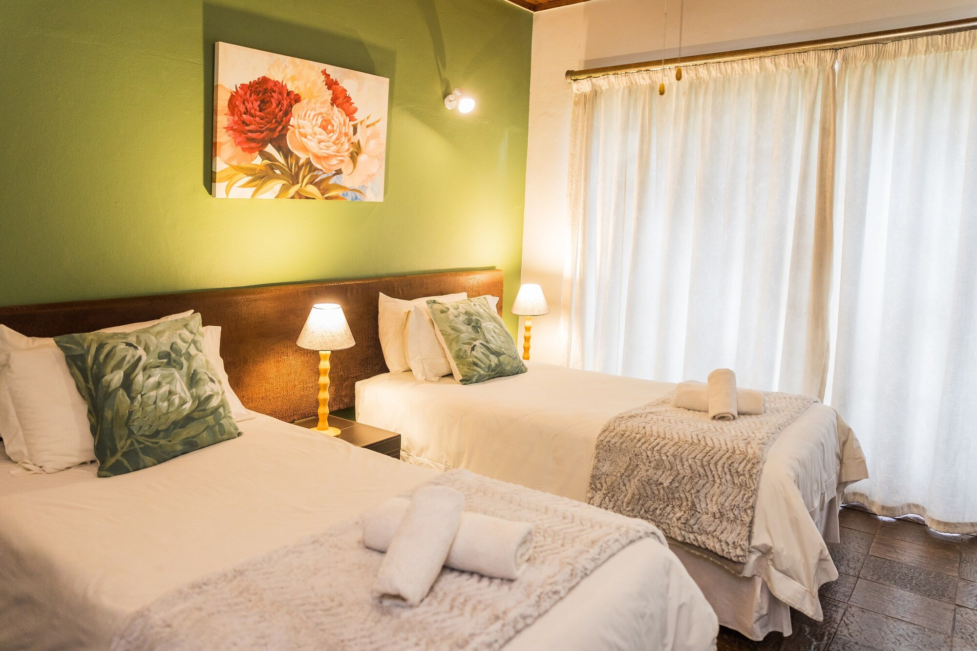 Room, Twin Beds