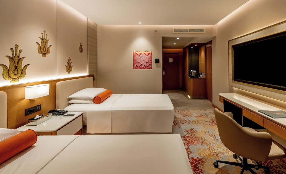 VIP, PREMIUM, TWIN BEDS, PARTIAL KAABA VIEW, LOUNGE ACCESS